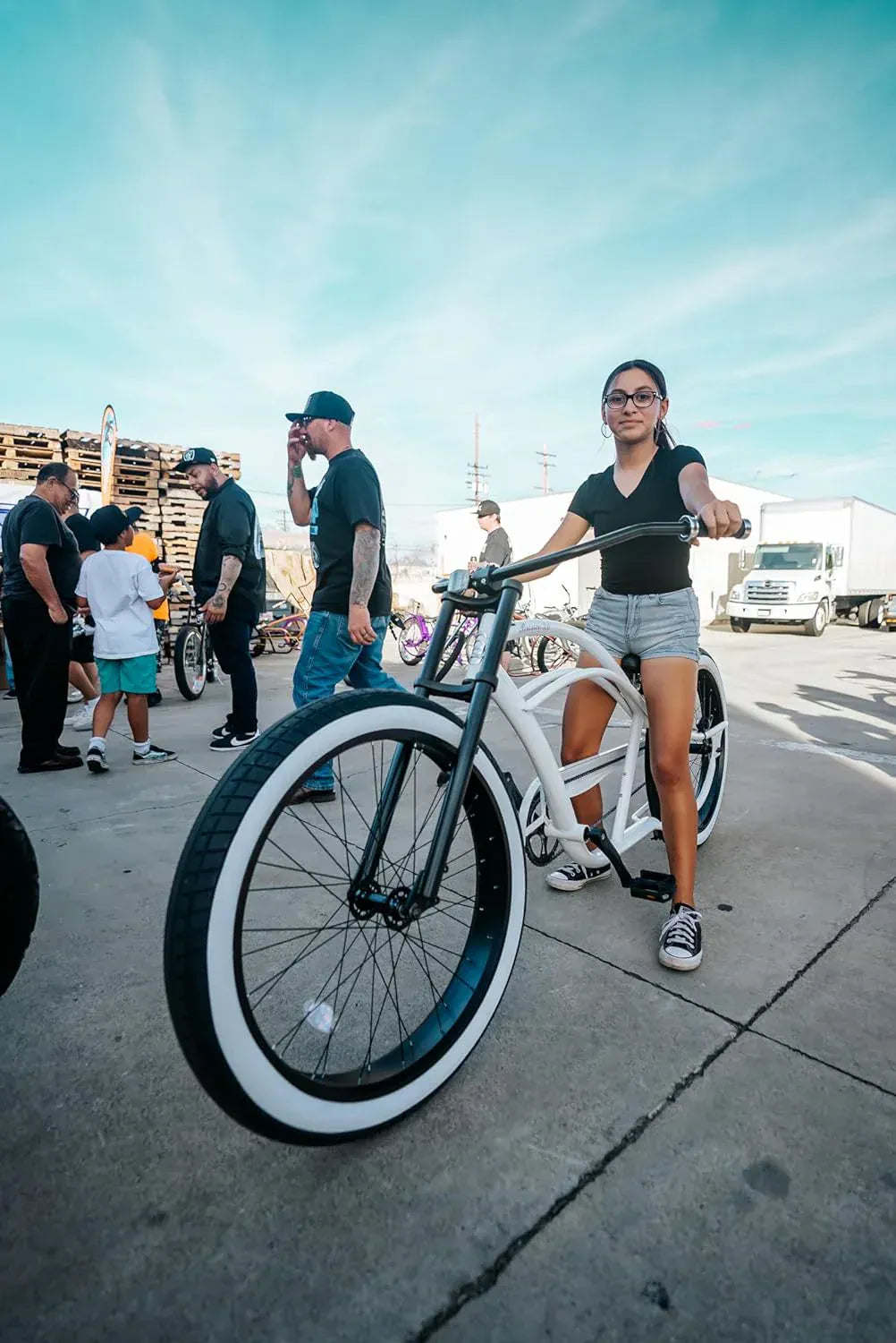 Micargi Bronco 3.0 26" Cruiser Beach Bike